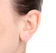 Guide complet sur l’esthétique des oreilles proéminentes